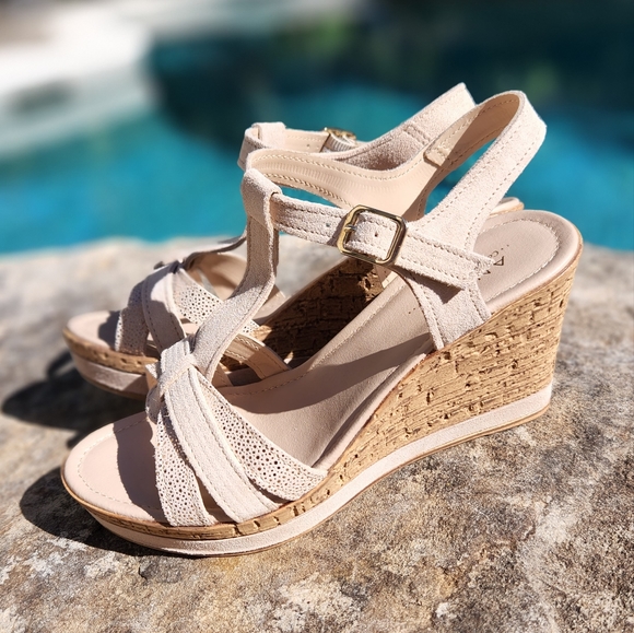 andre Shoes - Andre Aloe Wedge Sandal